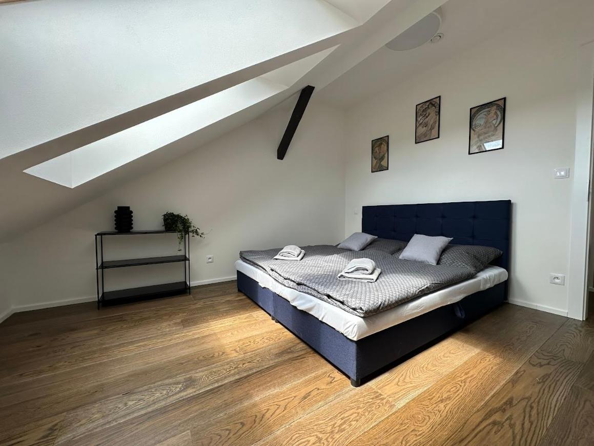 Loft Apartments Praga Exterior foto